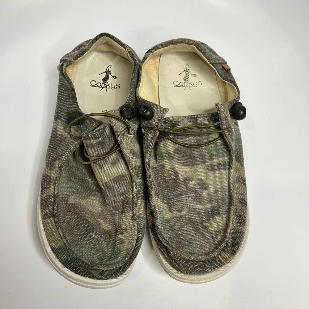 Corky’s kayak camouflage canvas‎ loafers size 9